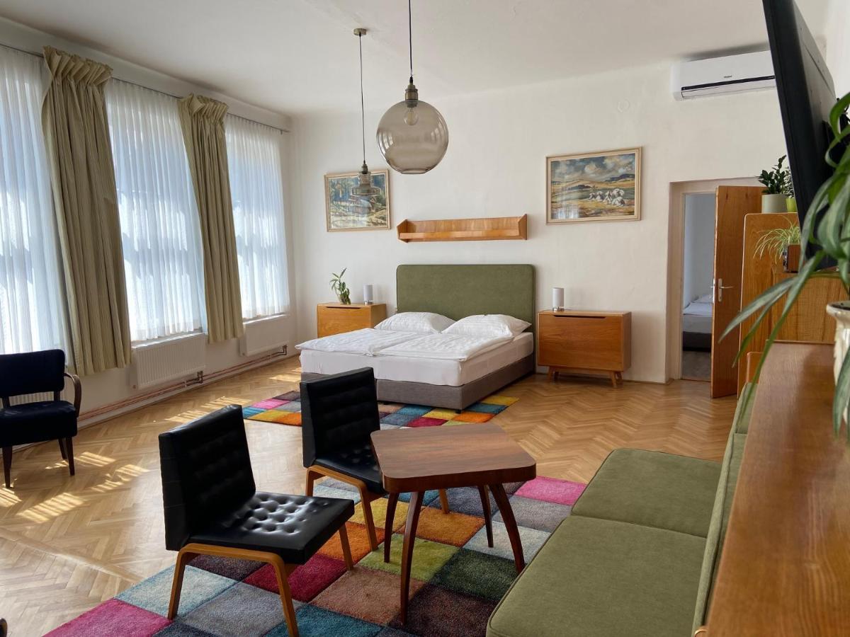 Vintage Apartman V Centru Литомишль Экстерьер фото
